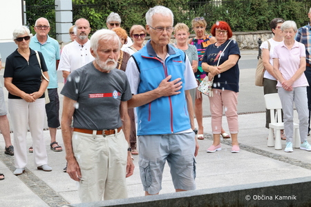 Spominska slovesnost na Trgu talcev v Kamniku (12)